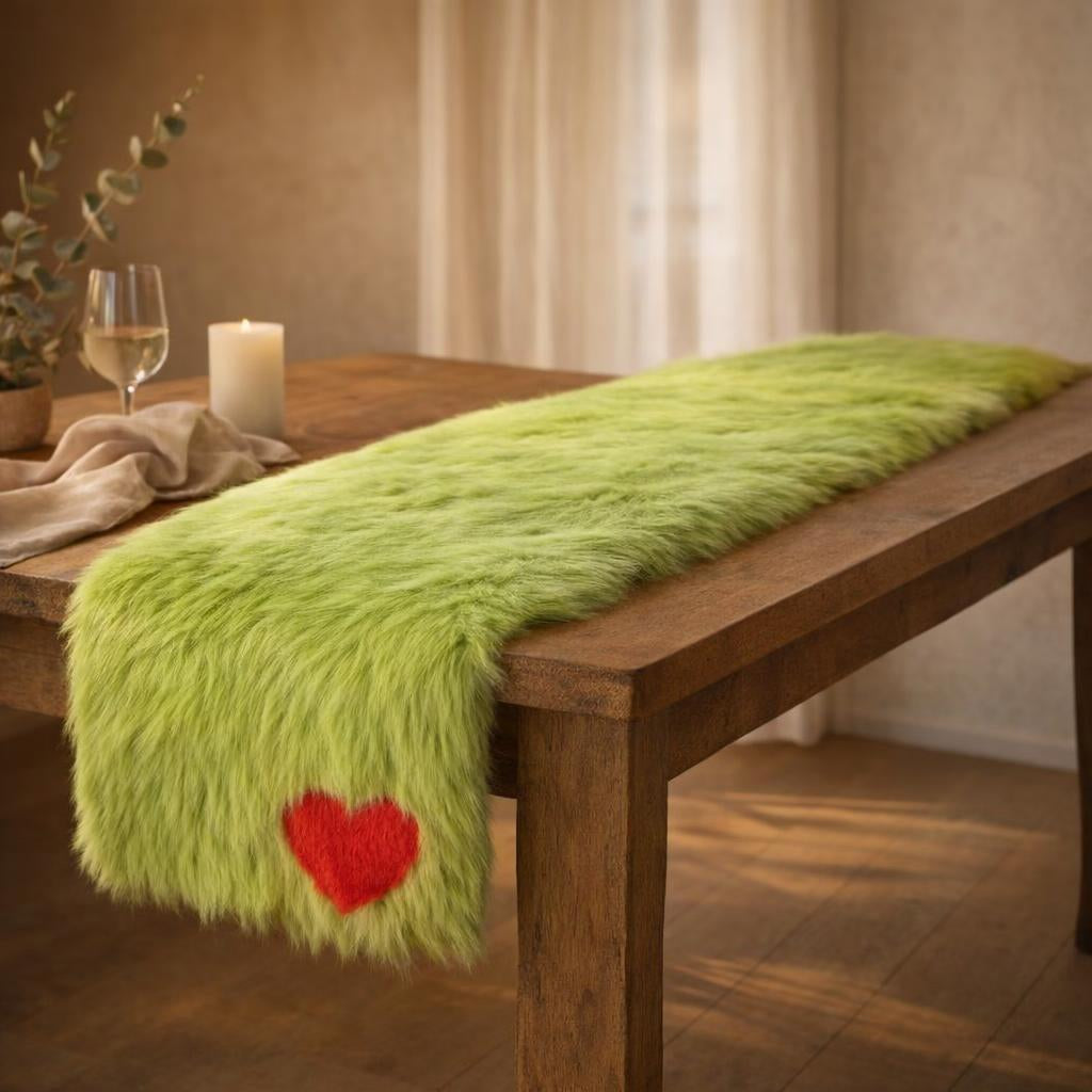 table-runner-heart