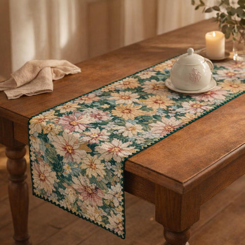 christmas-linen-table-runner