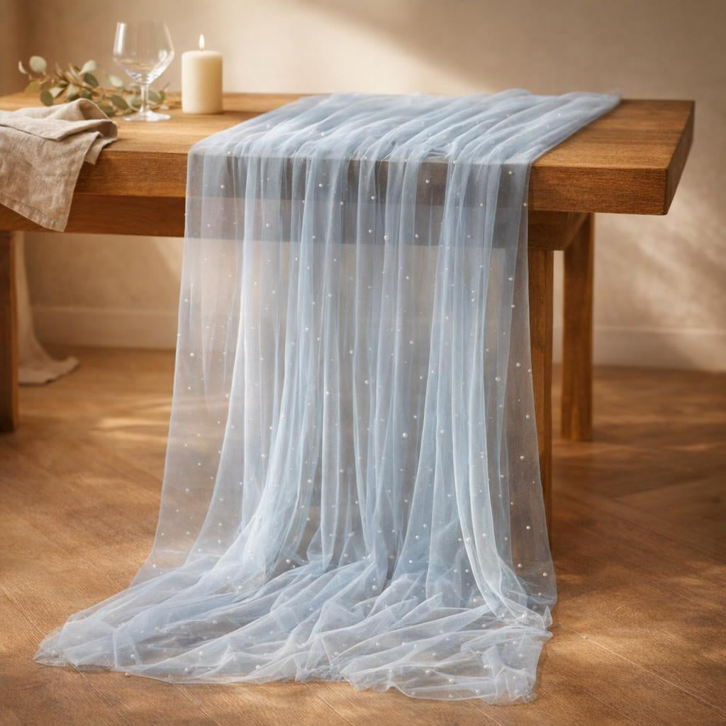 blue-white-table-runner