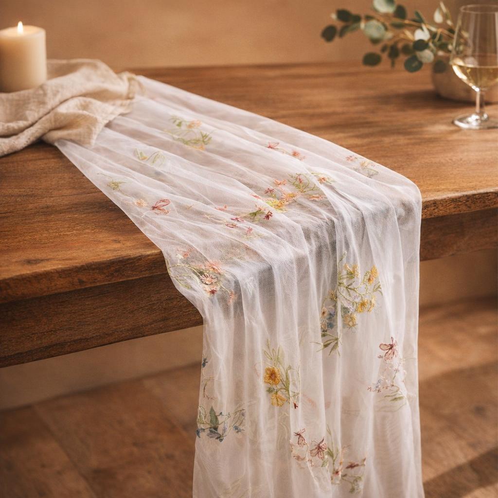 lace-table-runner-roll