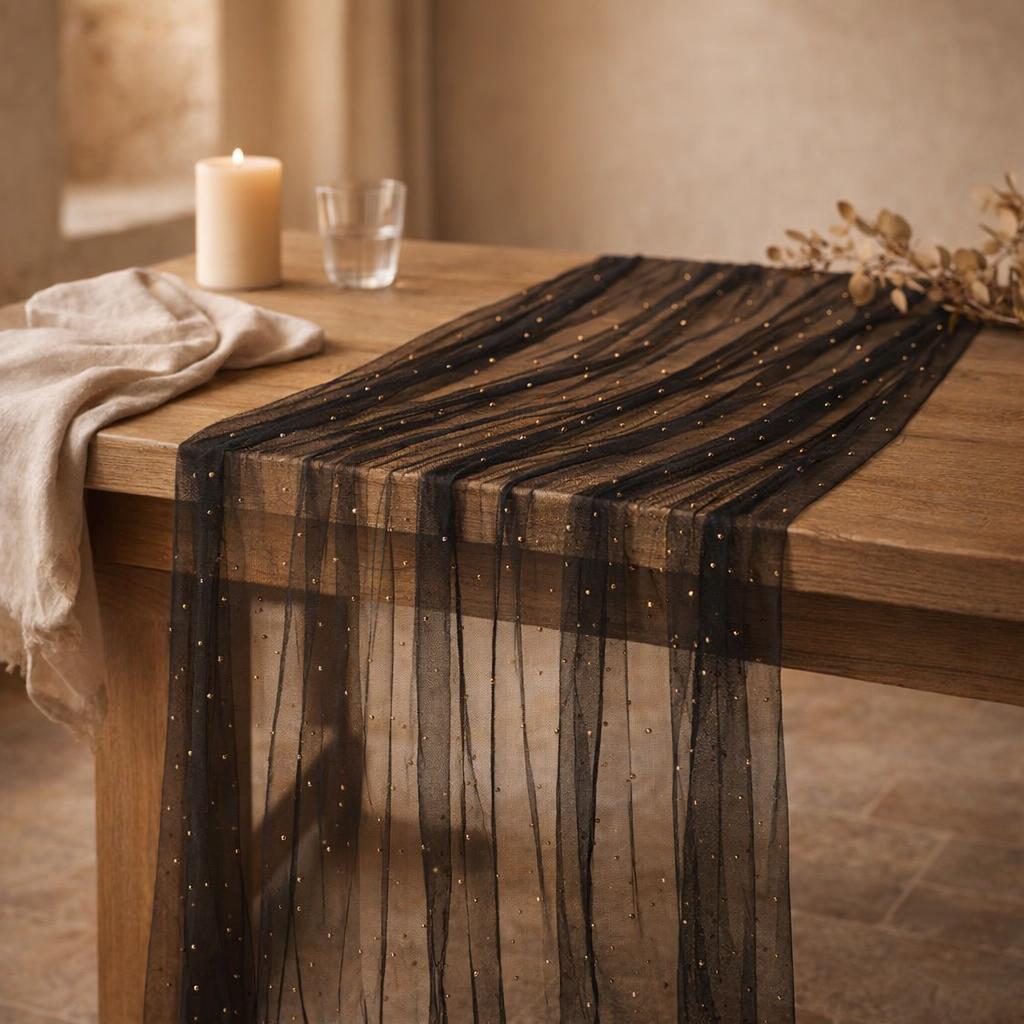 blue-white-table-runner