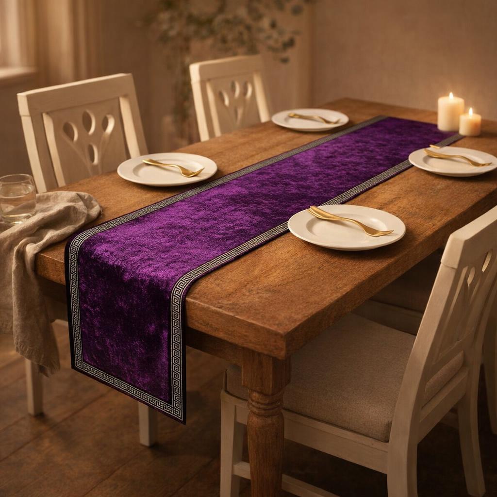 silver-table-runner
