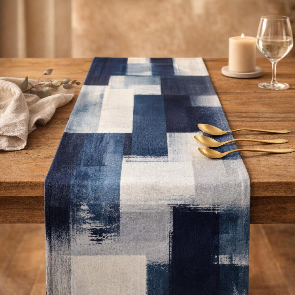 red-white-table-runner